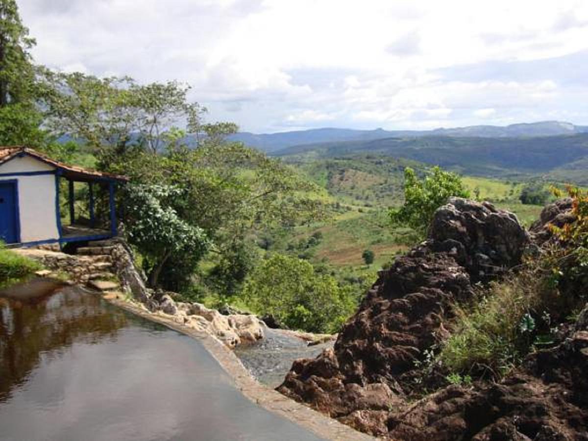 Mirante Do Vale Hotel São Gonçalo do Rio das Pedras Bagian luar foto
